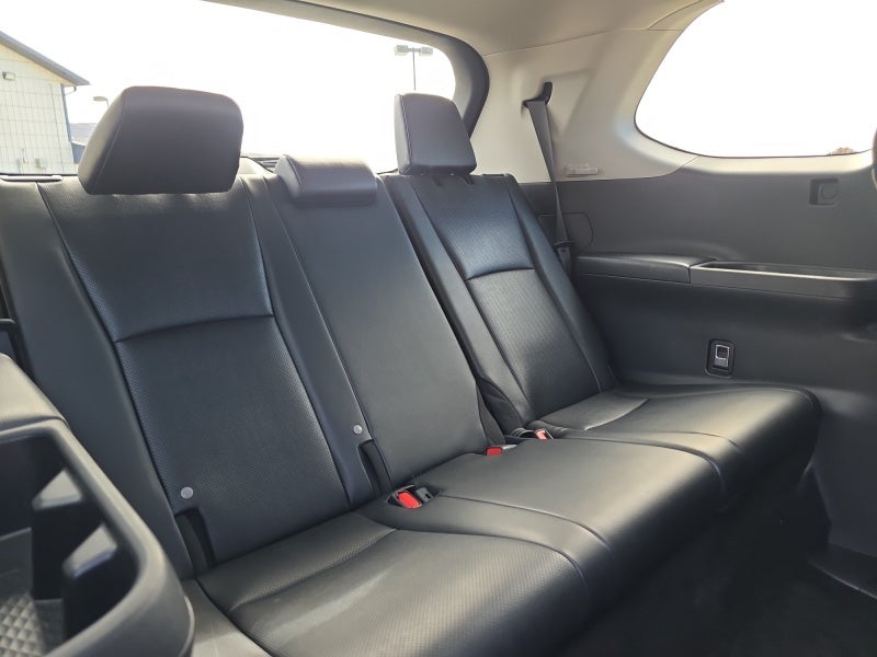 2025 Toyota Grand Highlander Base