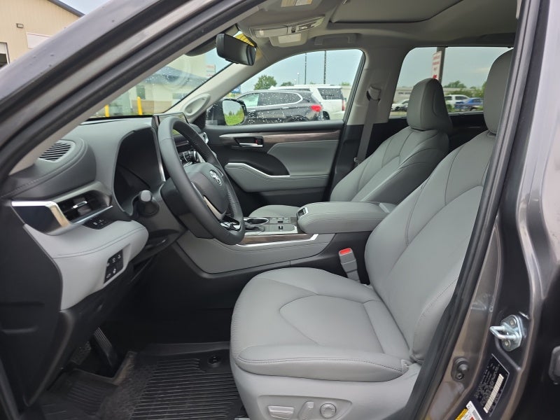 2023 Toyota Highlander Hybrid Limited