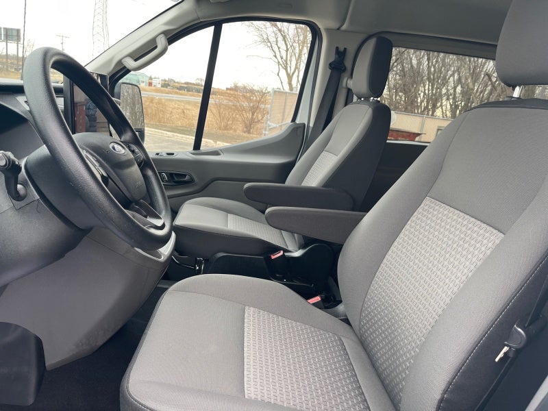 2024 Ford Transit Passenger Wagon XL