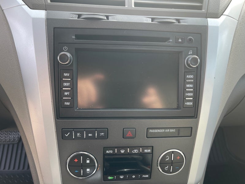 2011 Chevrolet Traverse LT w/2LT