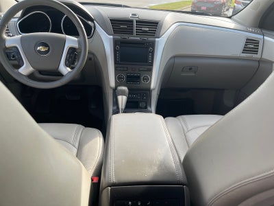 2011 Chevrolet Traverse LT w/2LT