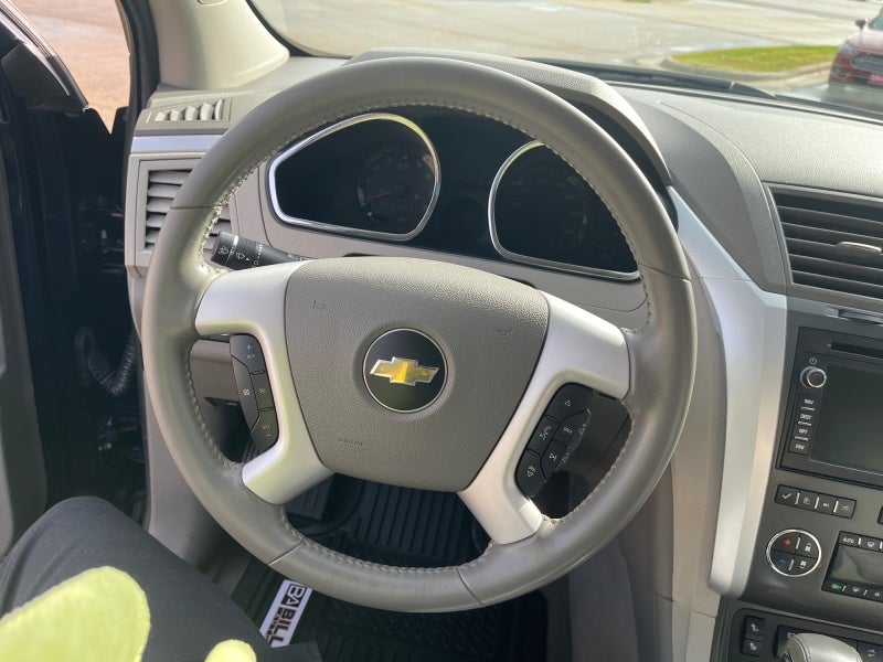 2011 Chevrolet Traverse LT w/2LT