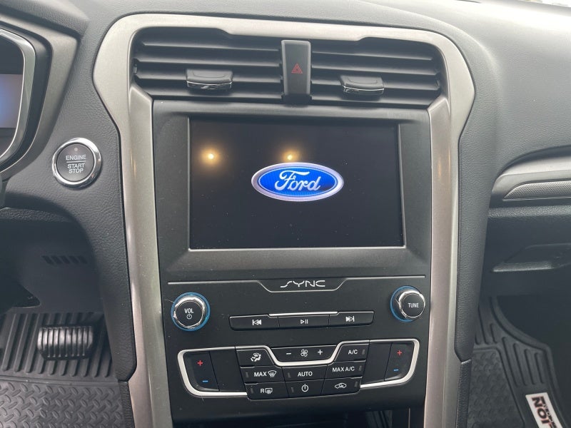 2020 Ford Fusion Hybrid SE