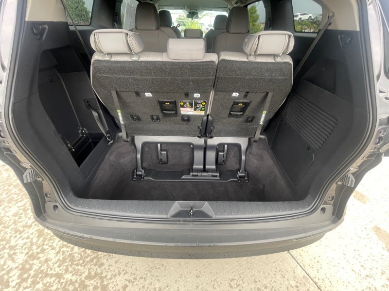 2025 Toyota Sienna LE