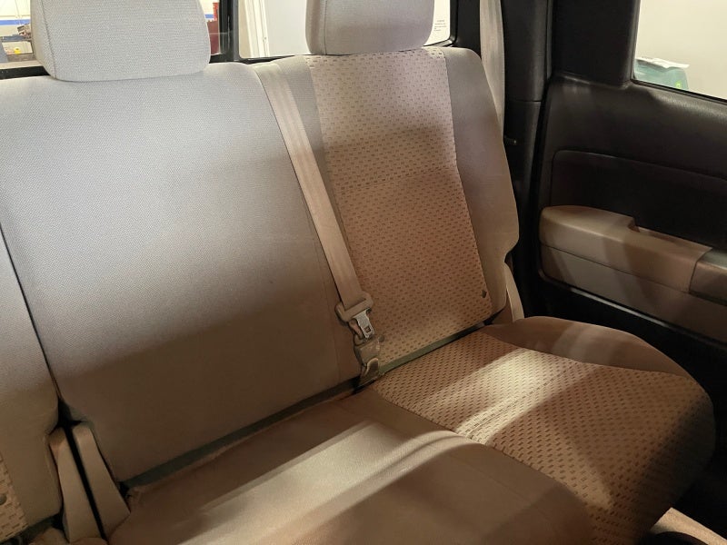 2011 Toyota Tundra 4WD Truck GRADE