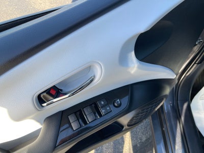 2020 Toyota Prius L Eco