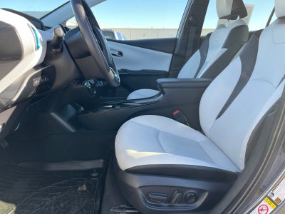 2020 Toyota Prius L Eco