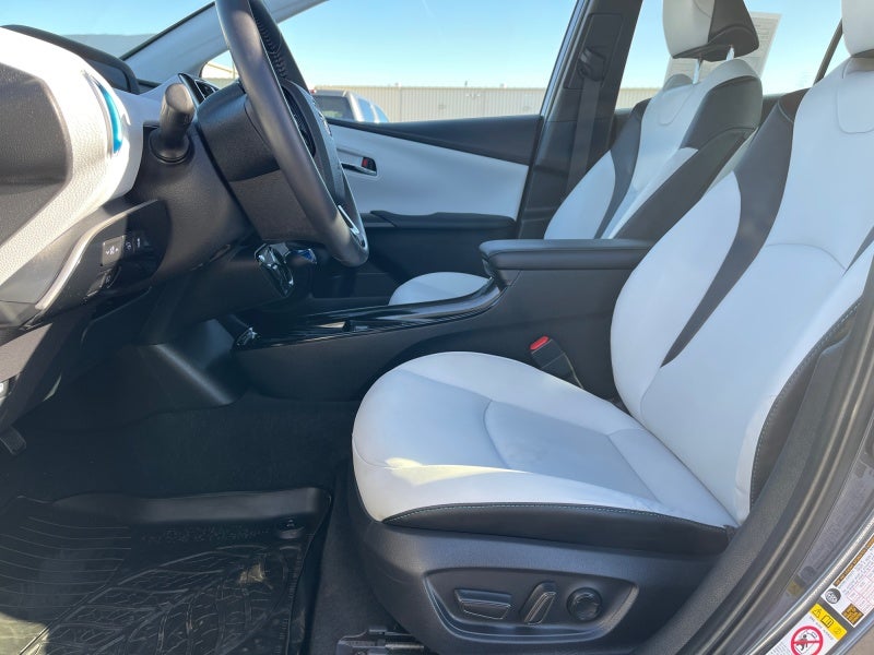 2020 Toyota Prius L Eco