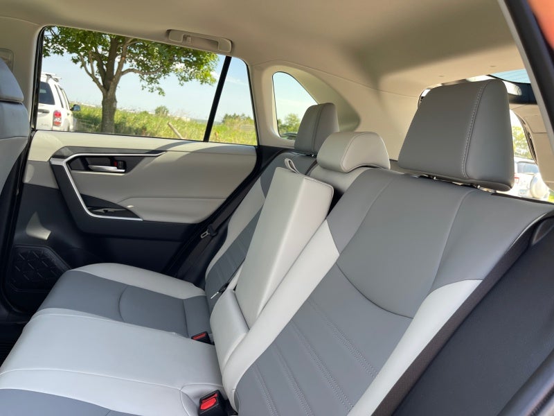 2021 Toyota RAV4 Hybrid LE