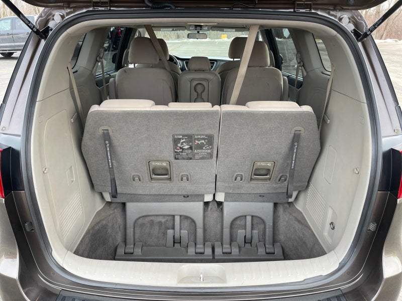 2016 Kia Sedona LX